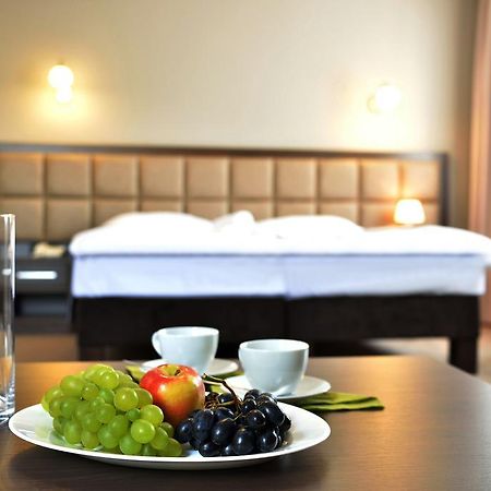 Dwor Spalice Spa Residence & Restaurant Lawendowa Restauracja Oleśnica Δωμάτιο φωτογραφία